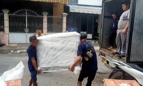 Chuyển Kho Xưởng Quận 10 Nhanh Gọn, Giá Tốt | Chuyển Nhà Ong Nâu